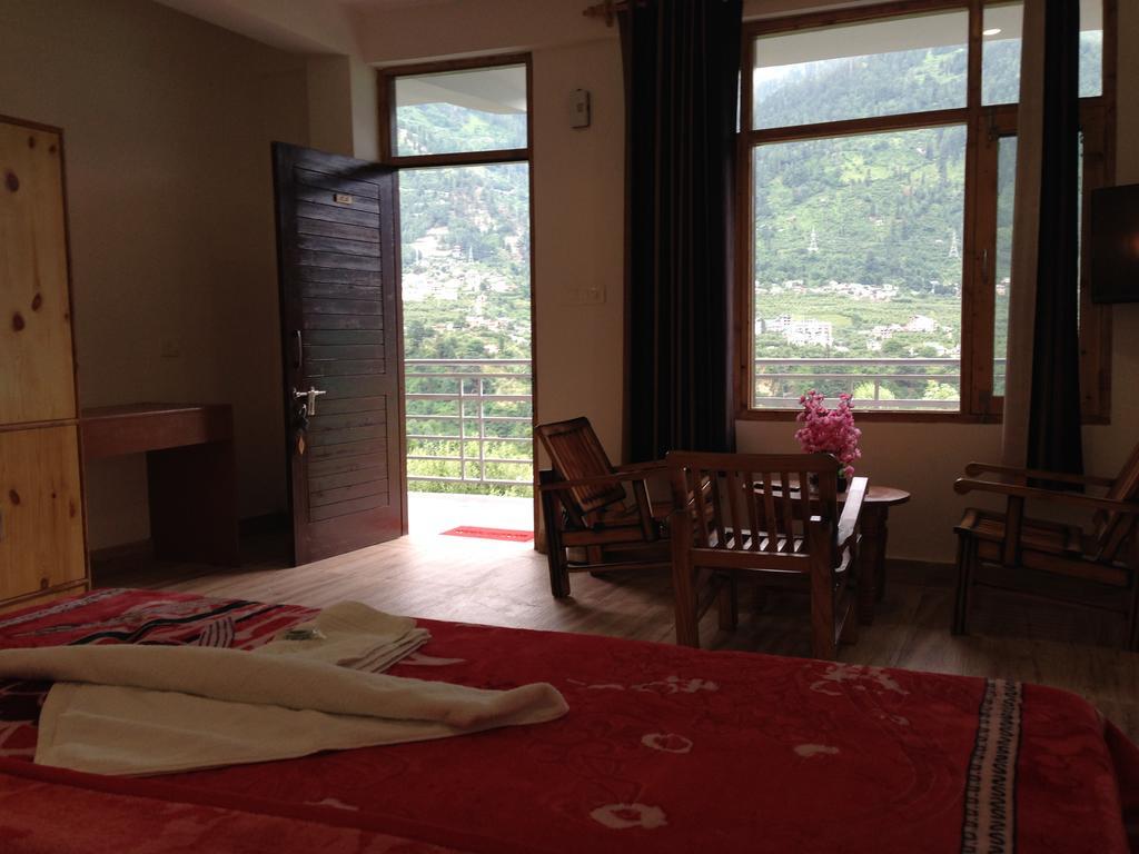 Akash Hills Hotel Манали Экстерьер фото