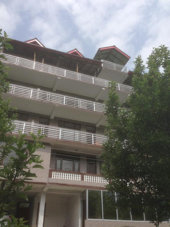 Akash Hills Hotel Манали Экстерьер фото